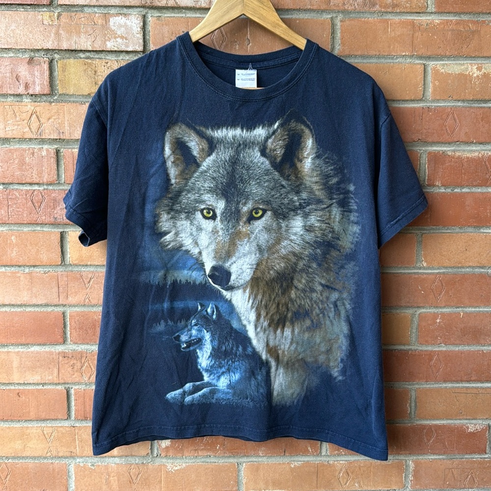 Vintage Wolf T-Shirt / Medium / Y2K